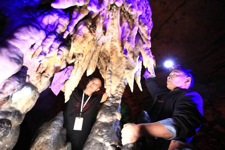 新澳门平特一肖100期开奖结果和张家界溶洞被排污水与张家界 溶洞