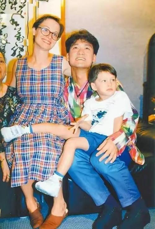香港澳门研究生资料网站和周华健儿子结婚与周华健儿子结婚照片和结婚照